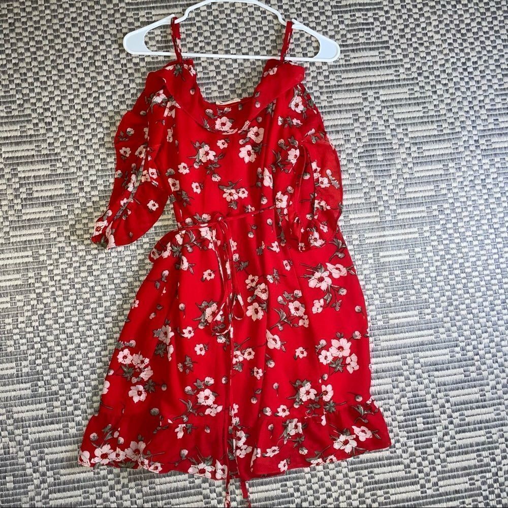 Promesa Red Floral Wrap Dress - Picture 6 of 6
